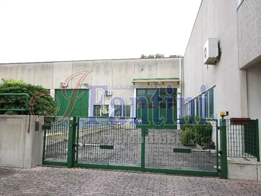 Immagine 1 di Capannone industriale in affitto  in VIA DEL MACCABRECCIA 1 a Calderara Di Reno