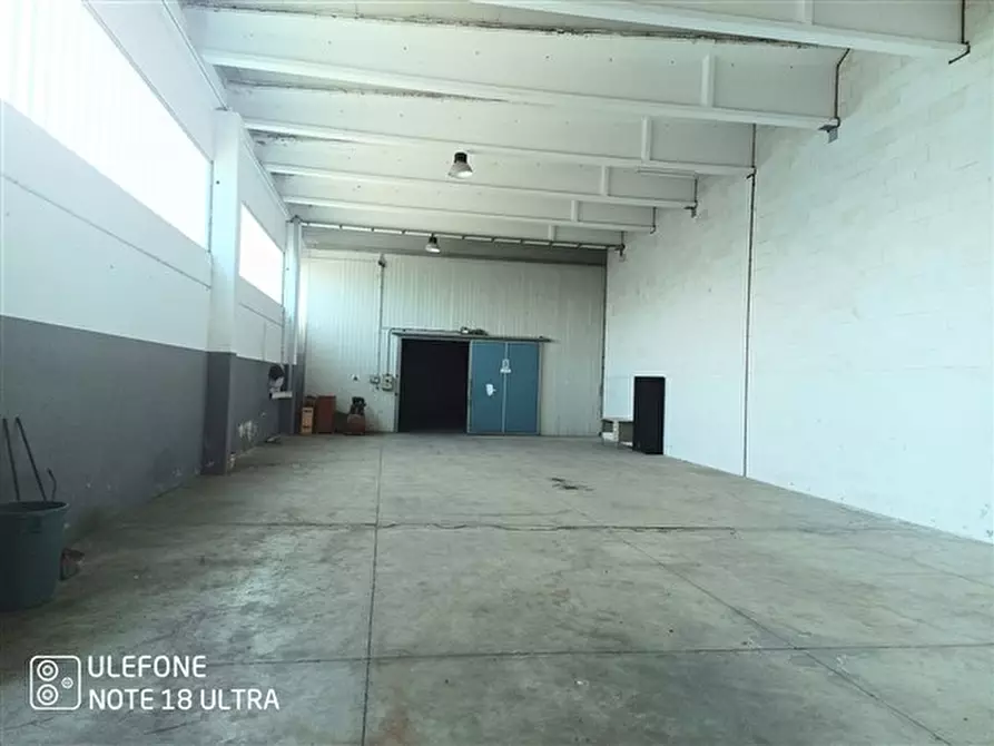 Immagine 9 di Capannone industriale in affitto  in loc. punta e mulinu, 24, a Usini