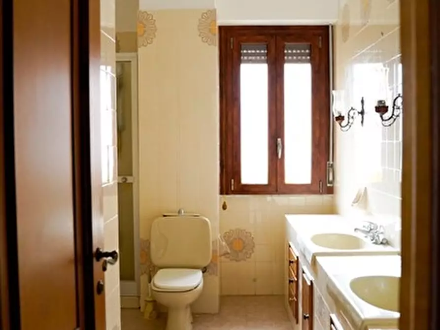 Immagine 18 di Appartamento in vendita  in VIA MASTINO 1 a Sassari