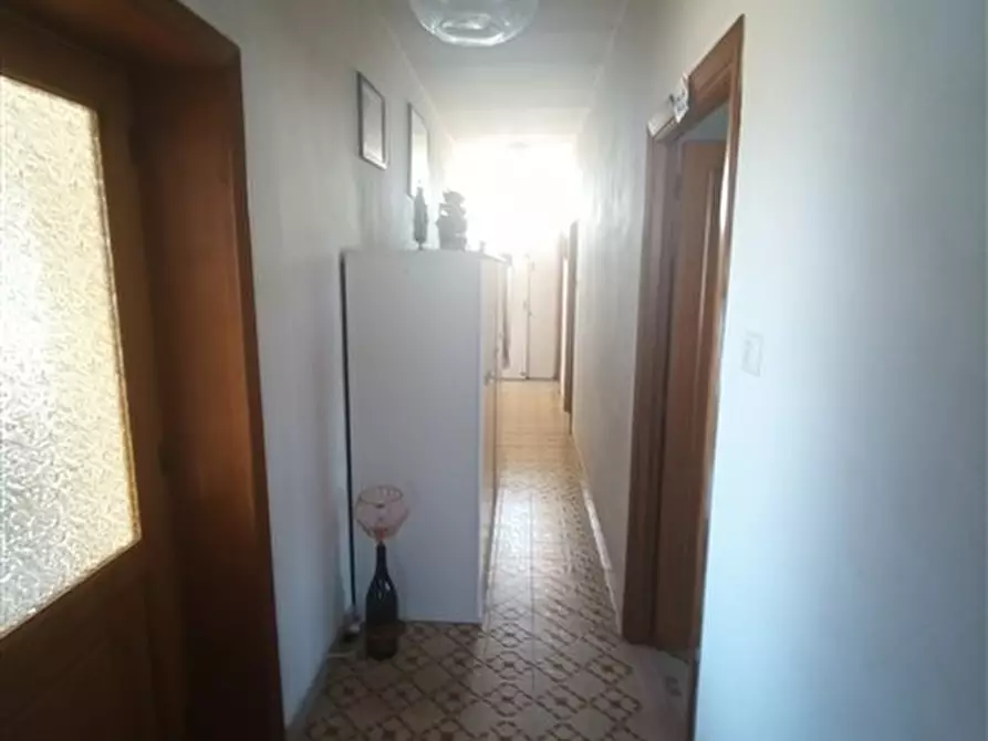Immagine 19 di Casa indipendente in vendita  a Sassari