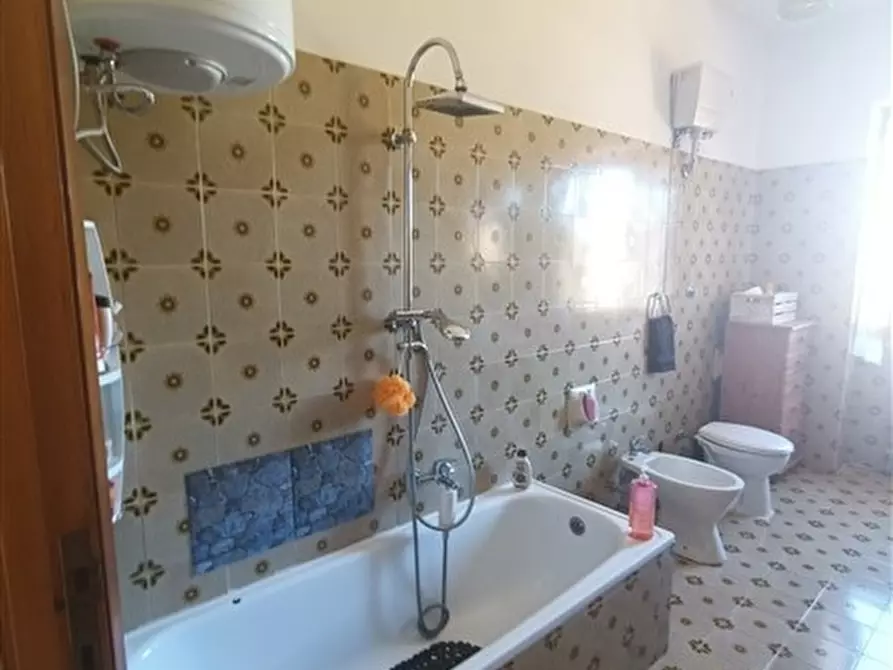 Immagine 30 di Casa indipendente in vendita  a Sassari