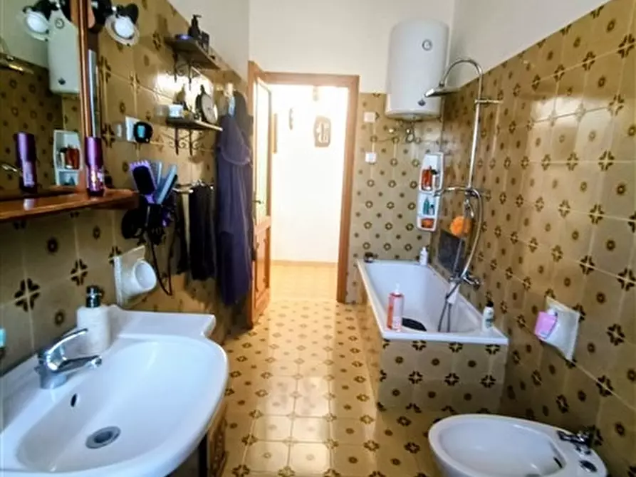Immagine 31 di Casa indipendente in vendita  a Sassari