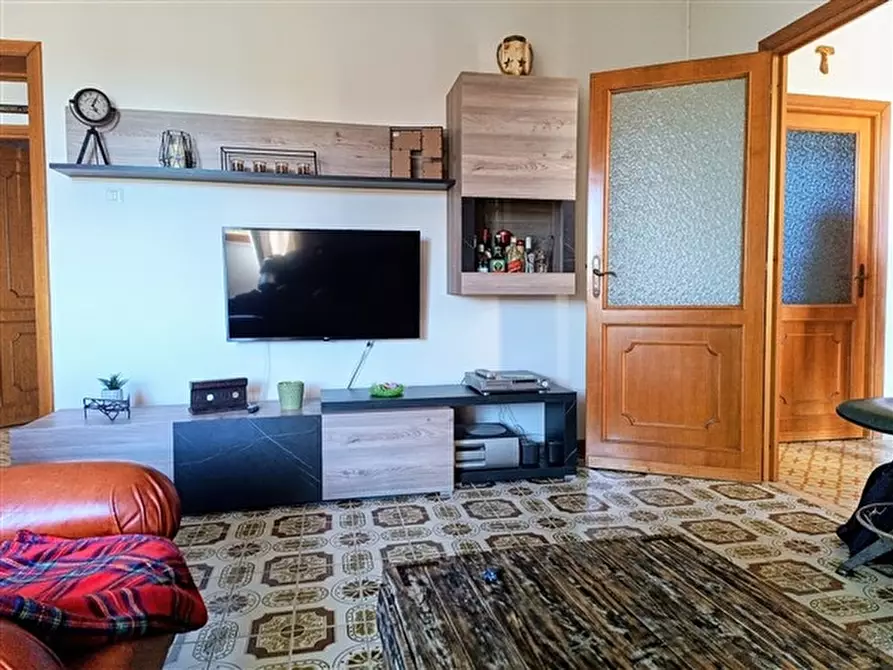 Immagine 7 di Casa indipendente in vendita  a Sassari