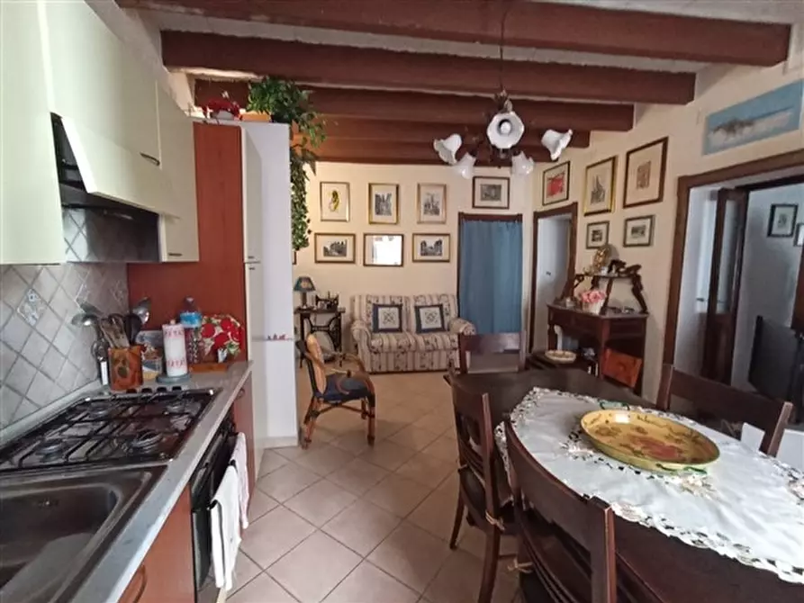 Immagine 14 di Monolocale in vendita  a Alghero