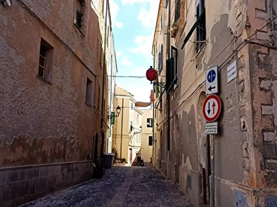 Immagine 34 di Monolocale in vendita  a Alghero