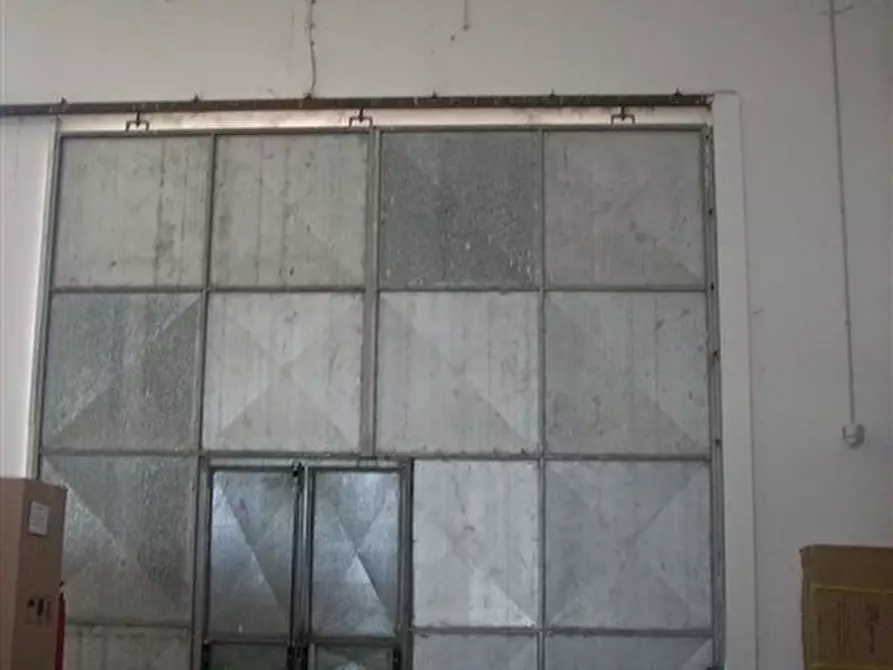Immagine 3 di Capannone industriale in affitto  a Muros