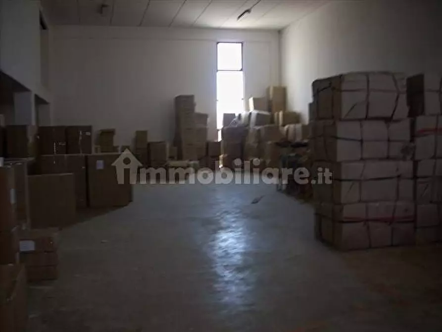 Immagine 10 di Capannone industriale in affitto  in Strada Statale Carlo Felice a Muros
