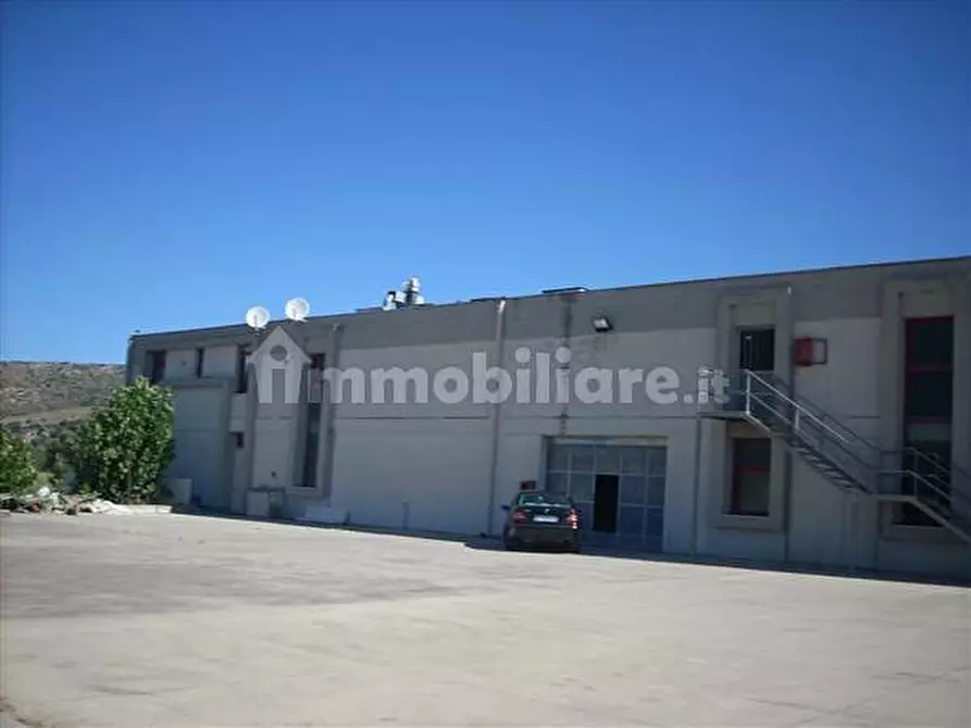 Immagine 4 di Capannone industriale in affitto  in Strada Statale Carlo Felice a Muros