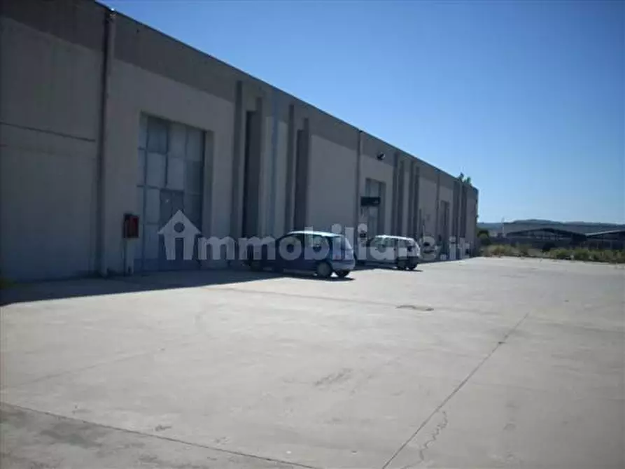Immagine 5 di Capannone industriale in affitto  in Strada Statale Carlo Felice a Muros
