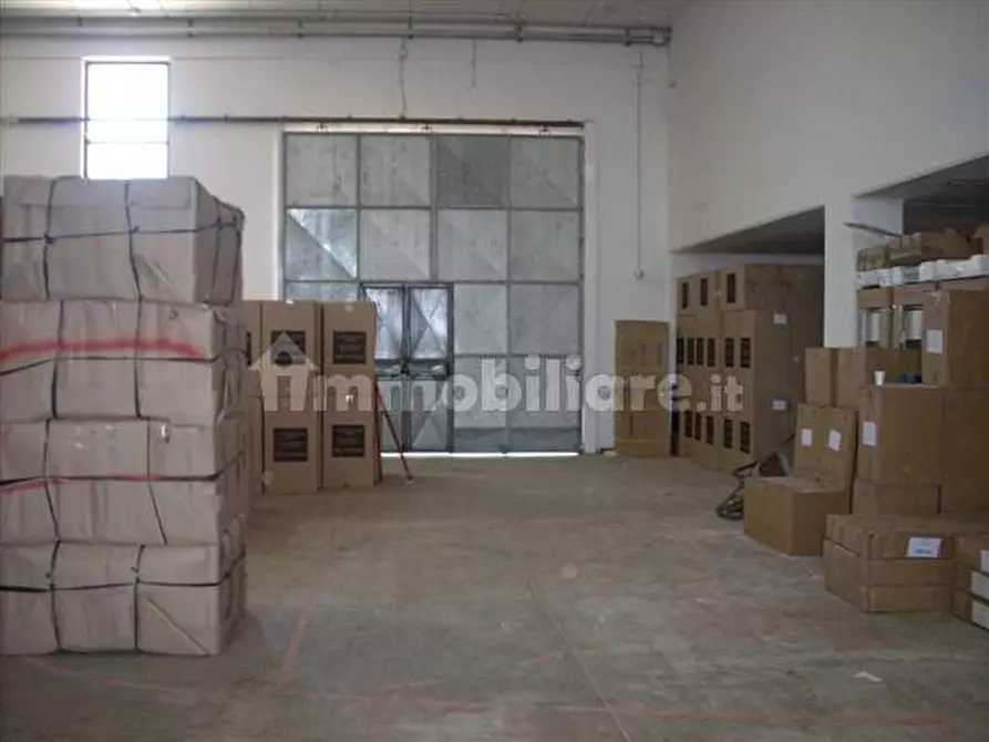 Immagine 9 di Capannone industriale in affitto  in Strada Statale Carlo Felice a Muros