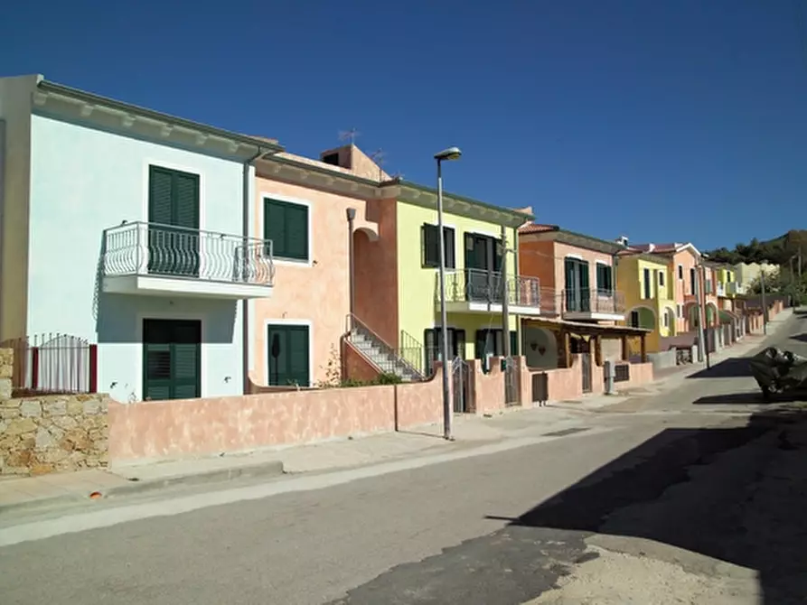 Immagine 1 di Villetta a schiera in vendita  in La Ciaccia a Valledoria