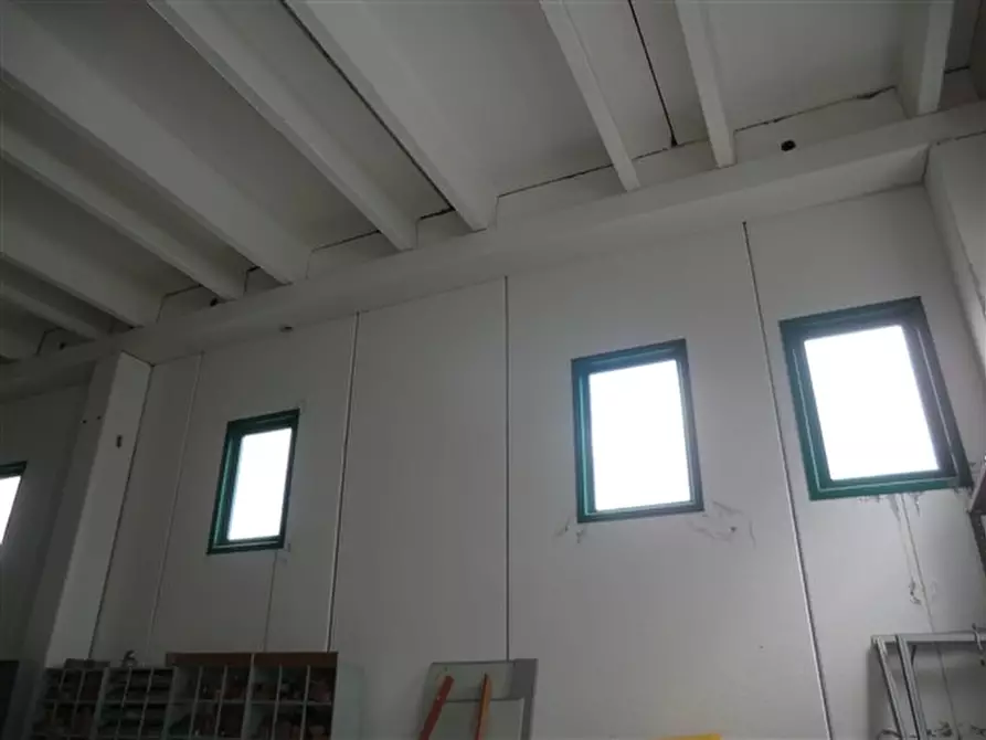 Immagine 3 di Capannone industriale in affitto  in PREDDA NIEDDA a Sassari