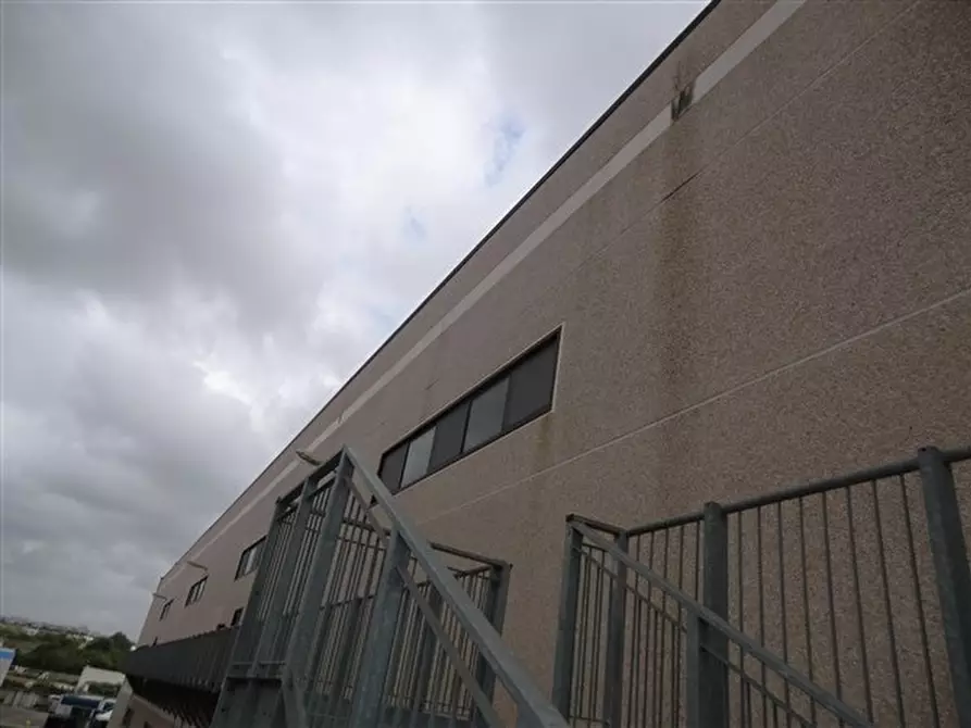 Immagine 6 di Capannone industriale in affitto  in PREDDA NIEDDA a Sassari