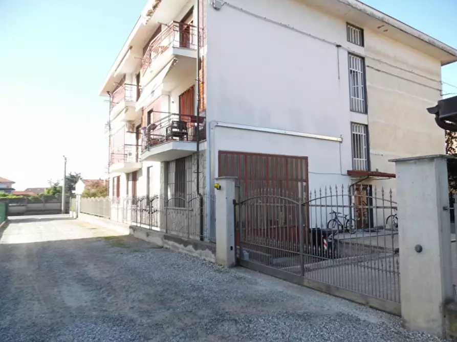 Immagine 10 di Magazzino in vendita  a Ciriè