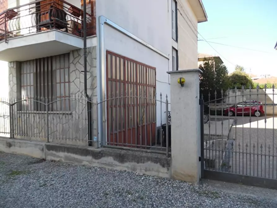 Immagine 11 di Magazzino in vendita  a Ciriè