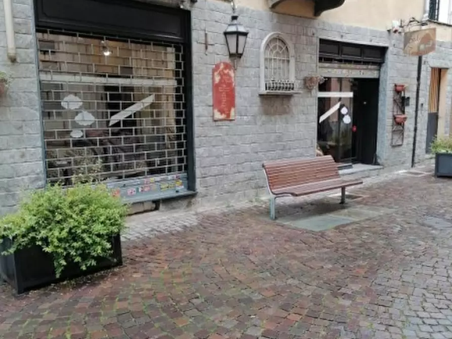 Immagine 6 di Locale commerciale in vendita  in VIA  SISMONDA 8/10 a Ciriè