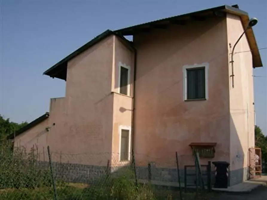Immagine 7 di Casa indipendente in vendita  in Via Levone a Vauda Canavese