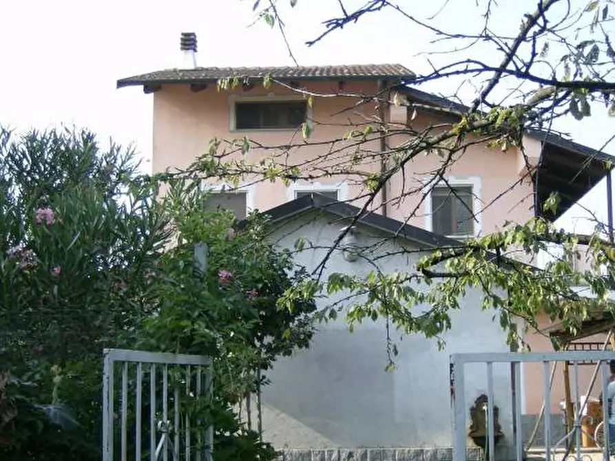 Immagine 9 di Casa indipendente in vendita  in Via Levone a Vauda Canavese