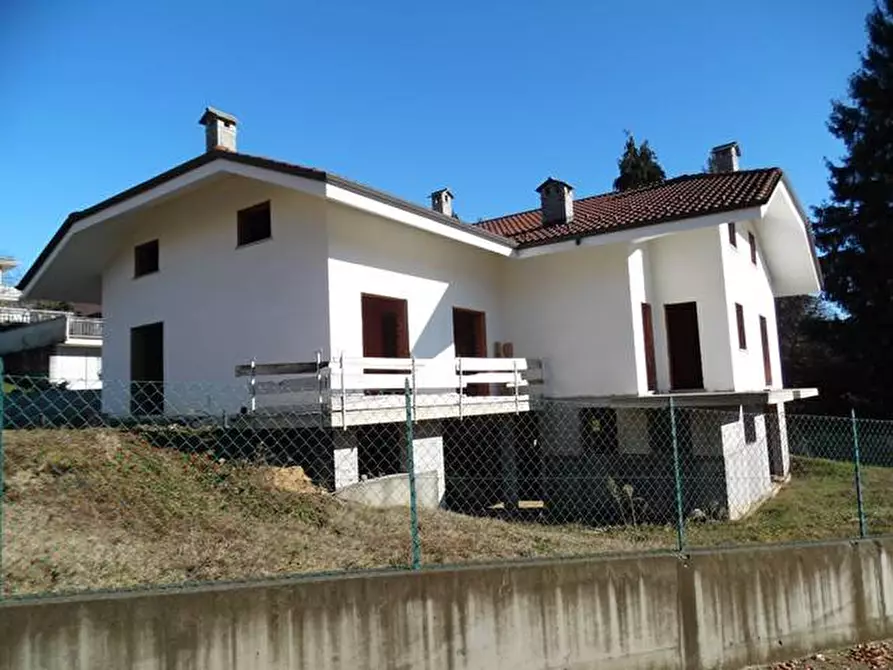 Immagine 15 di Villa in vendita  in Via Magnetti a Coassolo Torinese