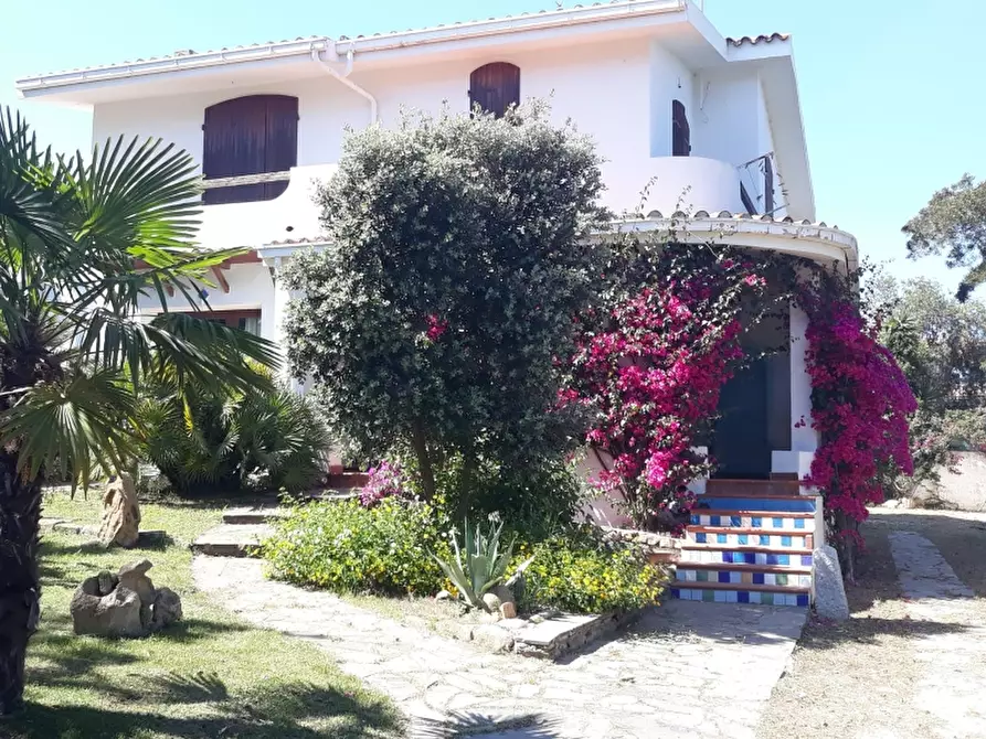 Immagine 2 di Villa in vendita  in Via Sassari a Irgoli