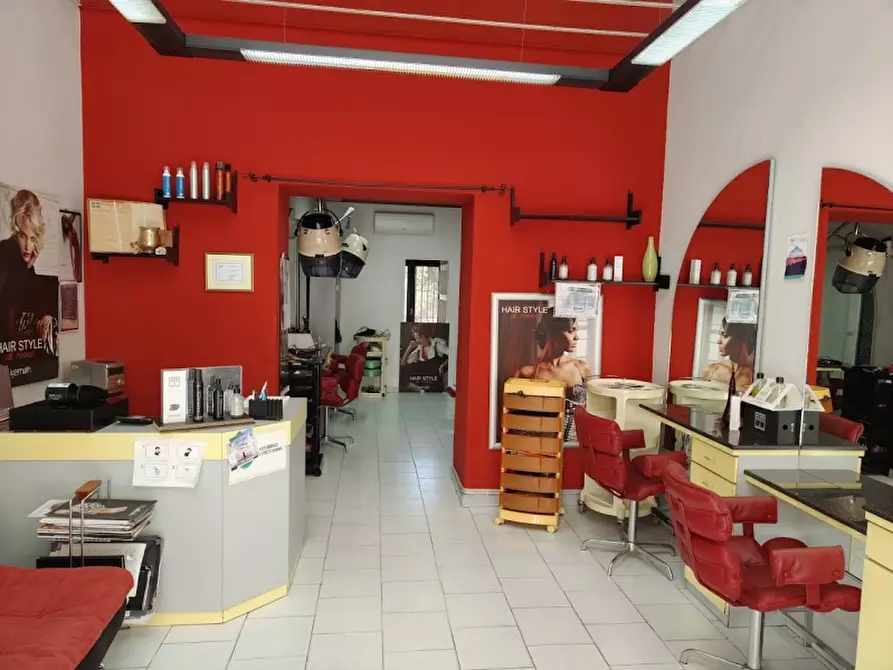 Immagine 2 di Locale commerciale in vendita  in Via Sassari a Alghero