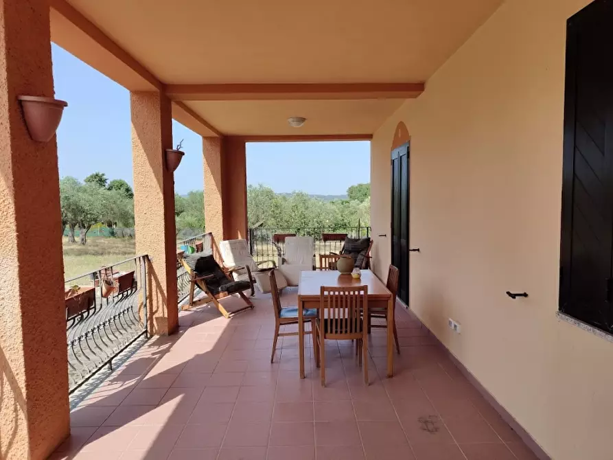 Immagine 3 di Appartamento in vendita  in Carrabuffas a Alghero