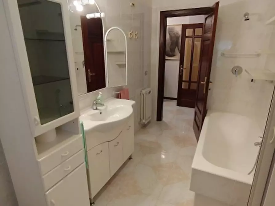 Immagine 21 di Appartamento in vendita  in Via Verdi 32 a Alghero