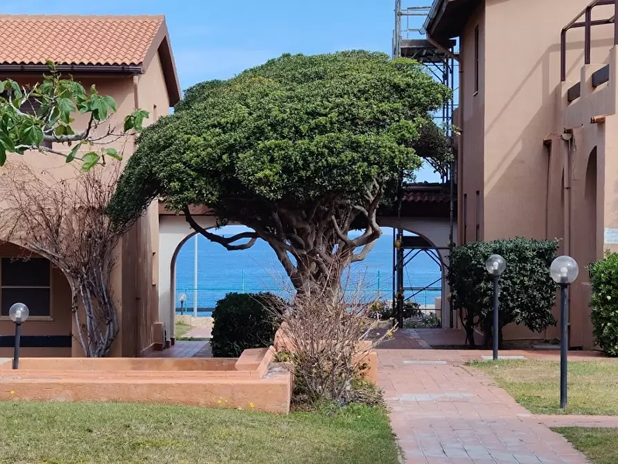Immagine 16 di Appartamento in vendita  a Castelsardo