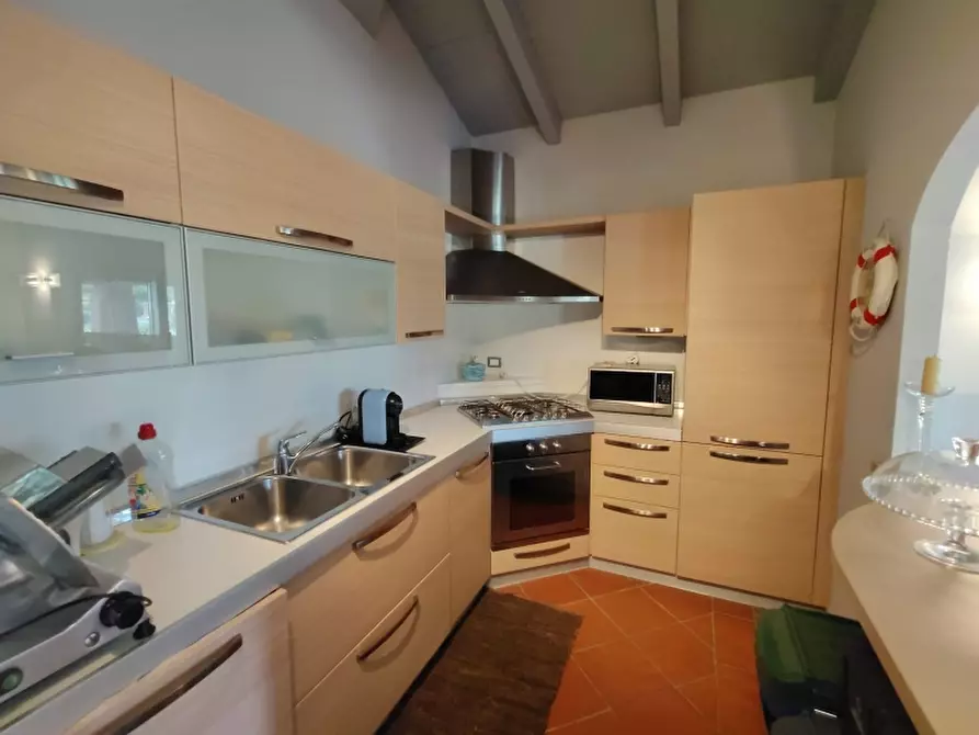 Immagine 12 di Villetta a schiera in vendita  in Via Nurra a Stintino
