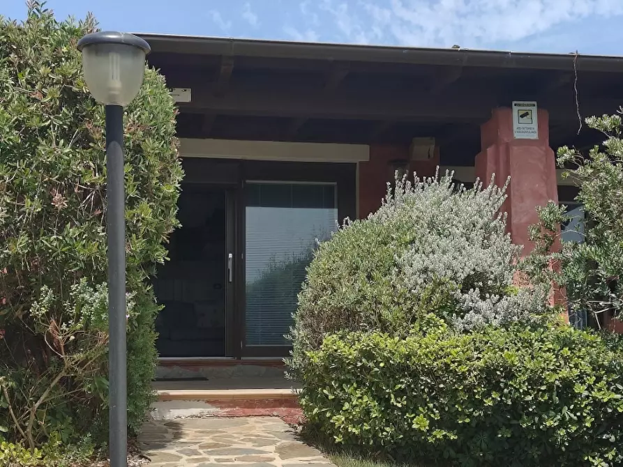 Immagine 34 di Villetta a schiera in vendita  in Via Nurra a Stintino