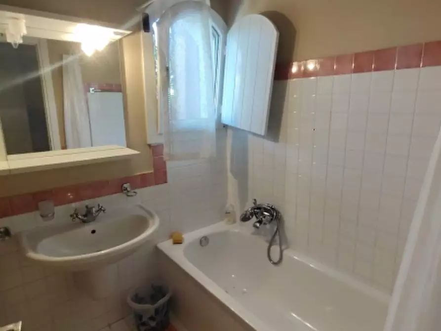 Immagine 23 di Villetta a schiera in vendita  in Via Nurra a Stintino