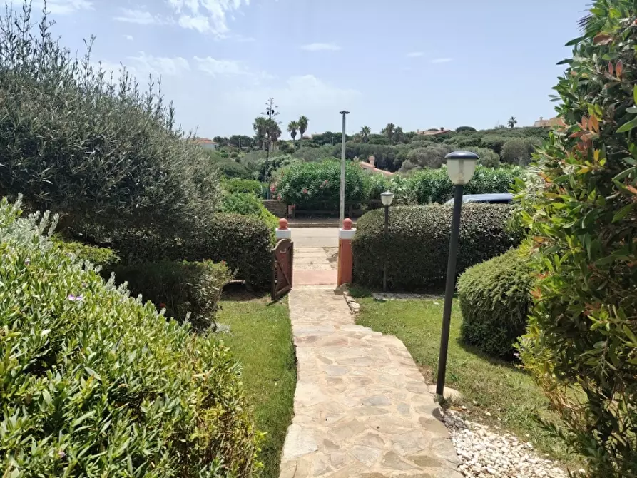 Immagine 35 di Villetta a schiera in vendita  in Via Nurra a Stintino