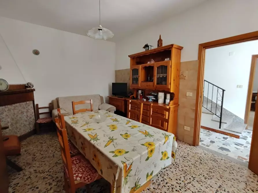 Immagine 12 di Appartamento in vendita  a Onifai