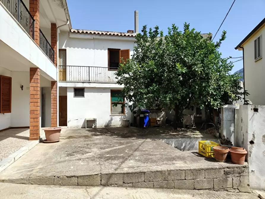 Immagine 9 di Appartamento in vendita  a Onifai