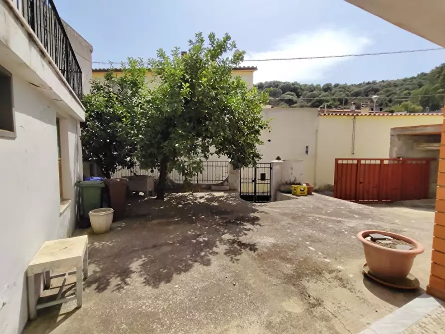 Immagine 8 di Appartamento in vendita  a Onifai
