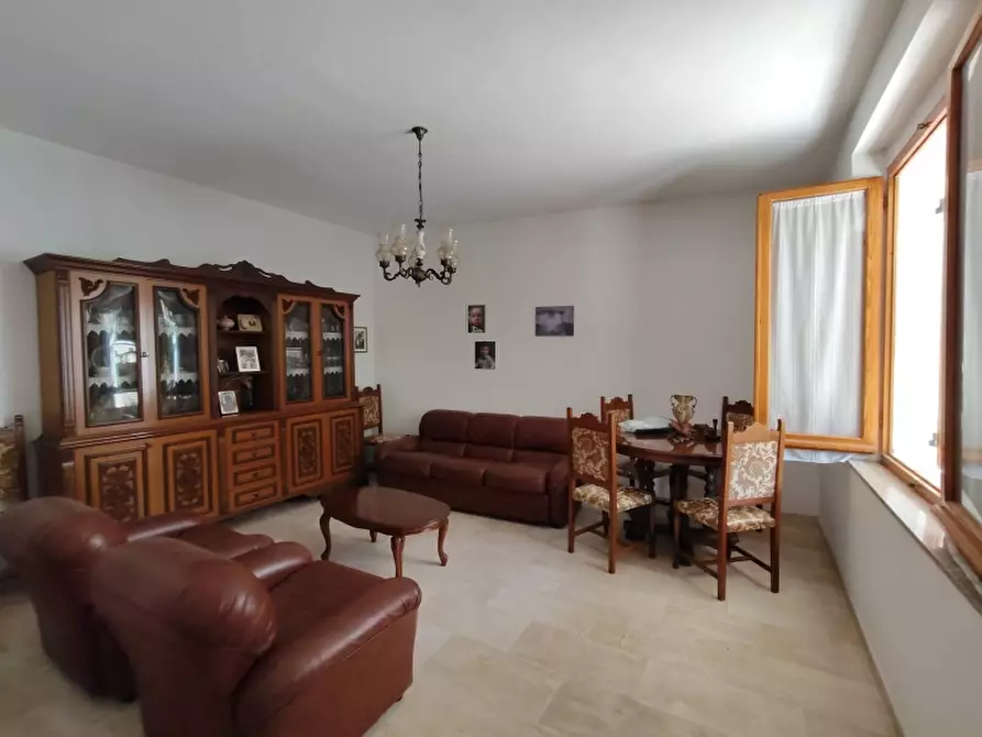 Immagine 11 di Appartamento in vendita  a Onifai
