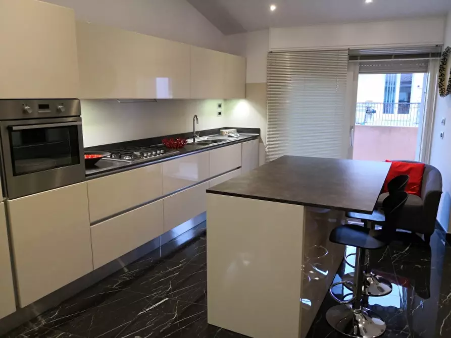 Immagine 4 di Appartamento in vendita  in Via Marini 67 a Ittiri