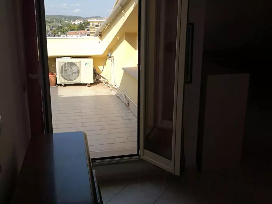 Immagine 10 di Appartamento in vendita  in Via Sanzio a Alghero