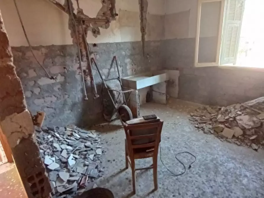 Immagine 11 di Porzione di casa in vendita  a Aurigo