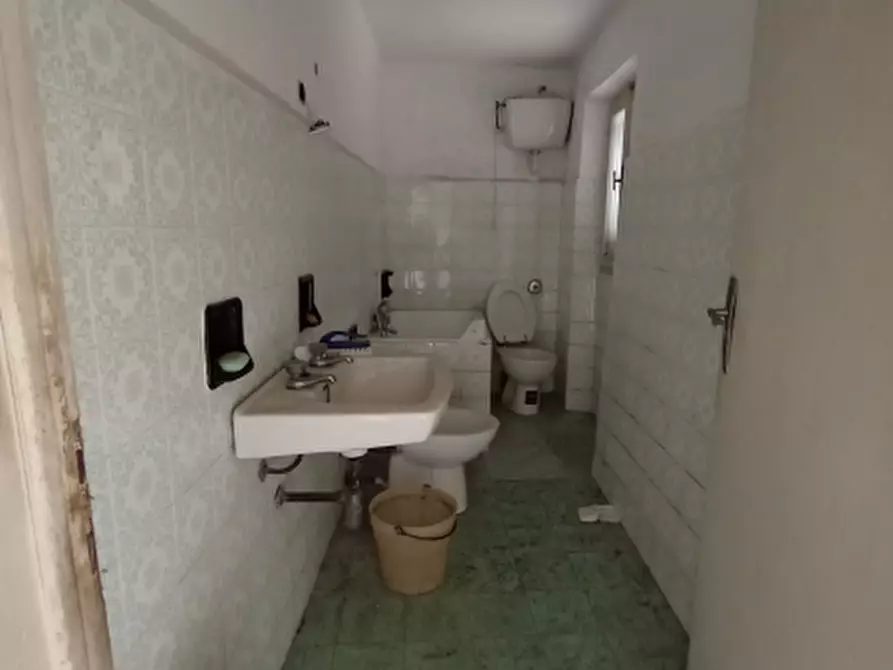 Immagine 12 di Appartamento in vendita  a Imperia