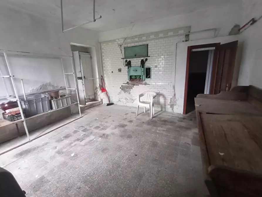 Immagine 12 di Porzione di casa in vendita  a Imperia