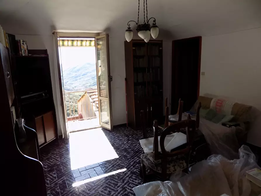 Immagine 3 di Porzione di casa in vendita  a Aurigo