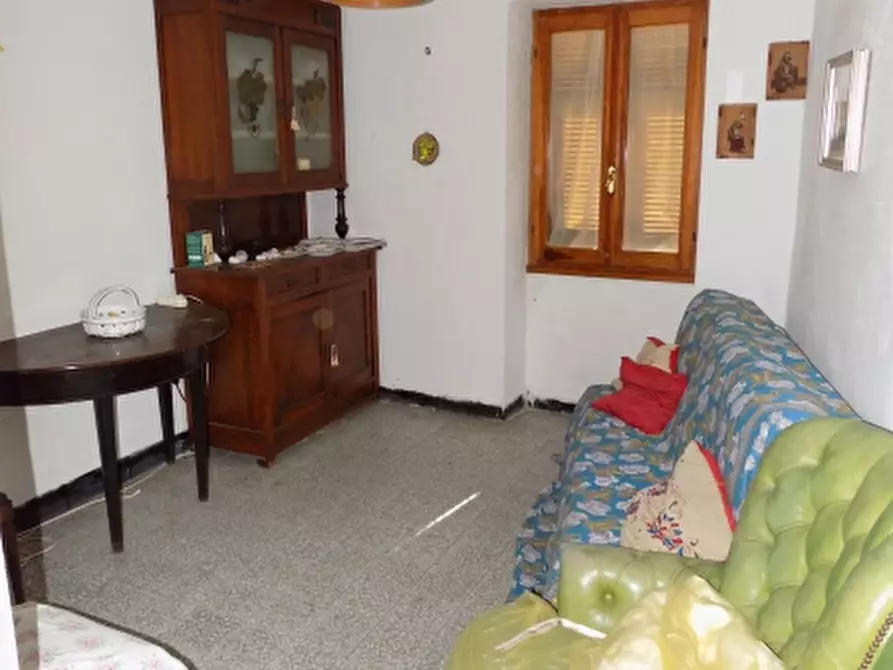 Immagine 9 di Porzione di casa in vendita  a Aurigo