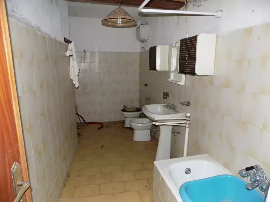 Immagine 10 di Porzione di casa in vendita  a Aurigo