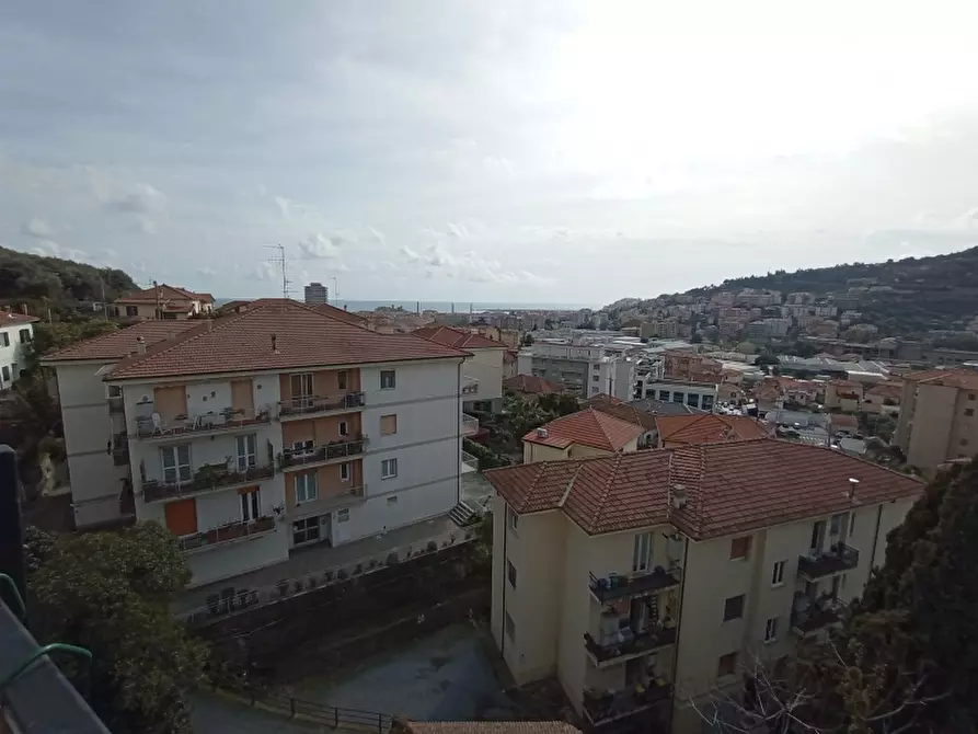 Immagine 14 di Appartamento in vendita  a Imperia