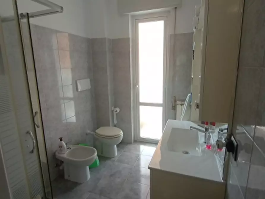 Immagine 21 di Appartamento in vendita  a Imperia