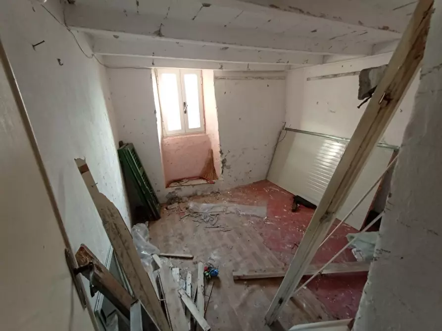 Immagine 11 di Appartamento in vendita  a Lucinasco