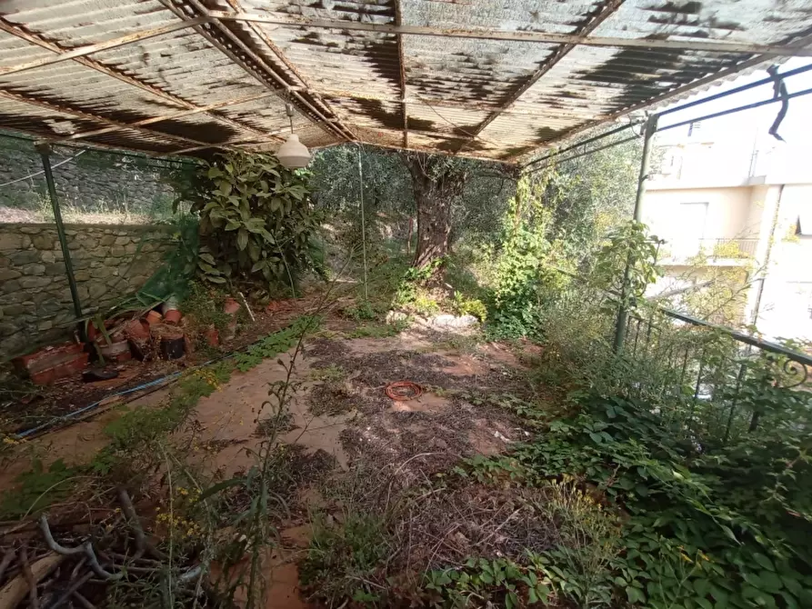 Immagine 12 di Casa indipendente in vendita  a Imperia
