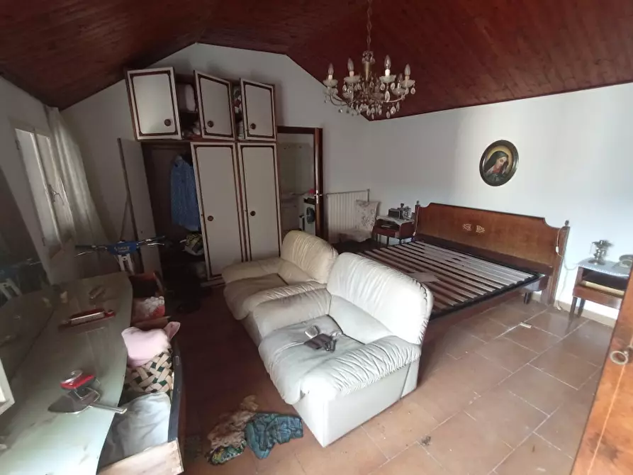 Immagine 6 di Casa indipendente in vendita  a Imperia