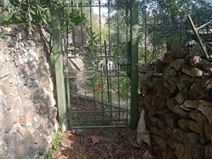 Immagine 10 di Casa indipendente in vendita  a Imperia